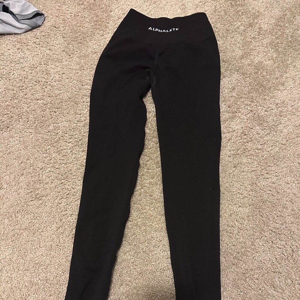 GREAT CONDITION Alphalete Amplify Leggings XS - Black Color